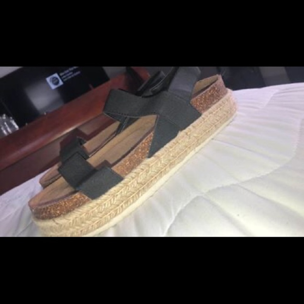 Women’s Sandals